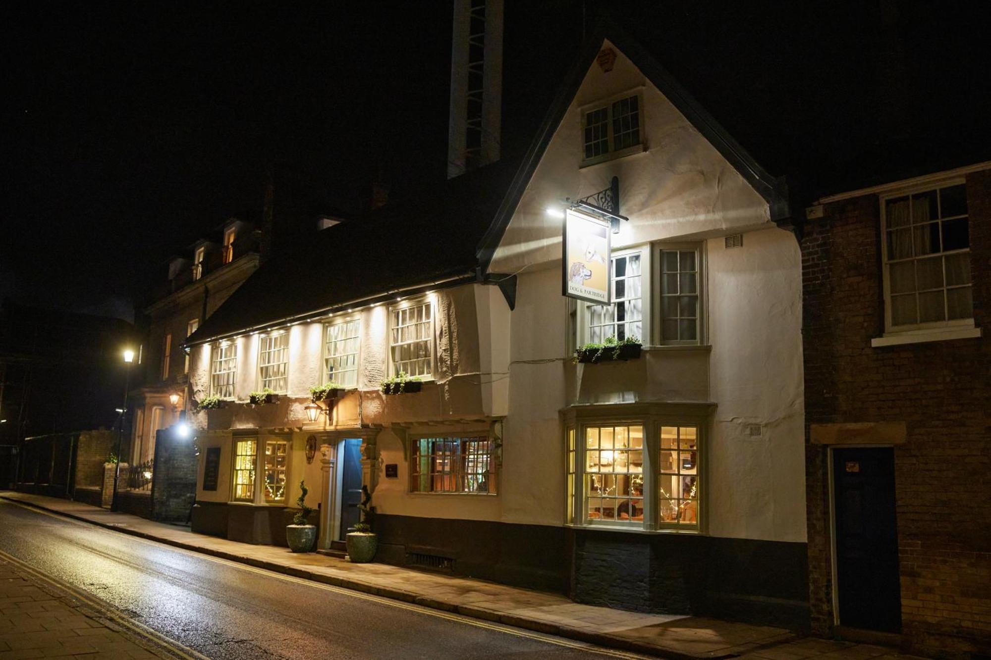 Dog And Partridge By Greene King Inns Bury St. Edmunds エクステリア 写真