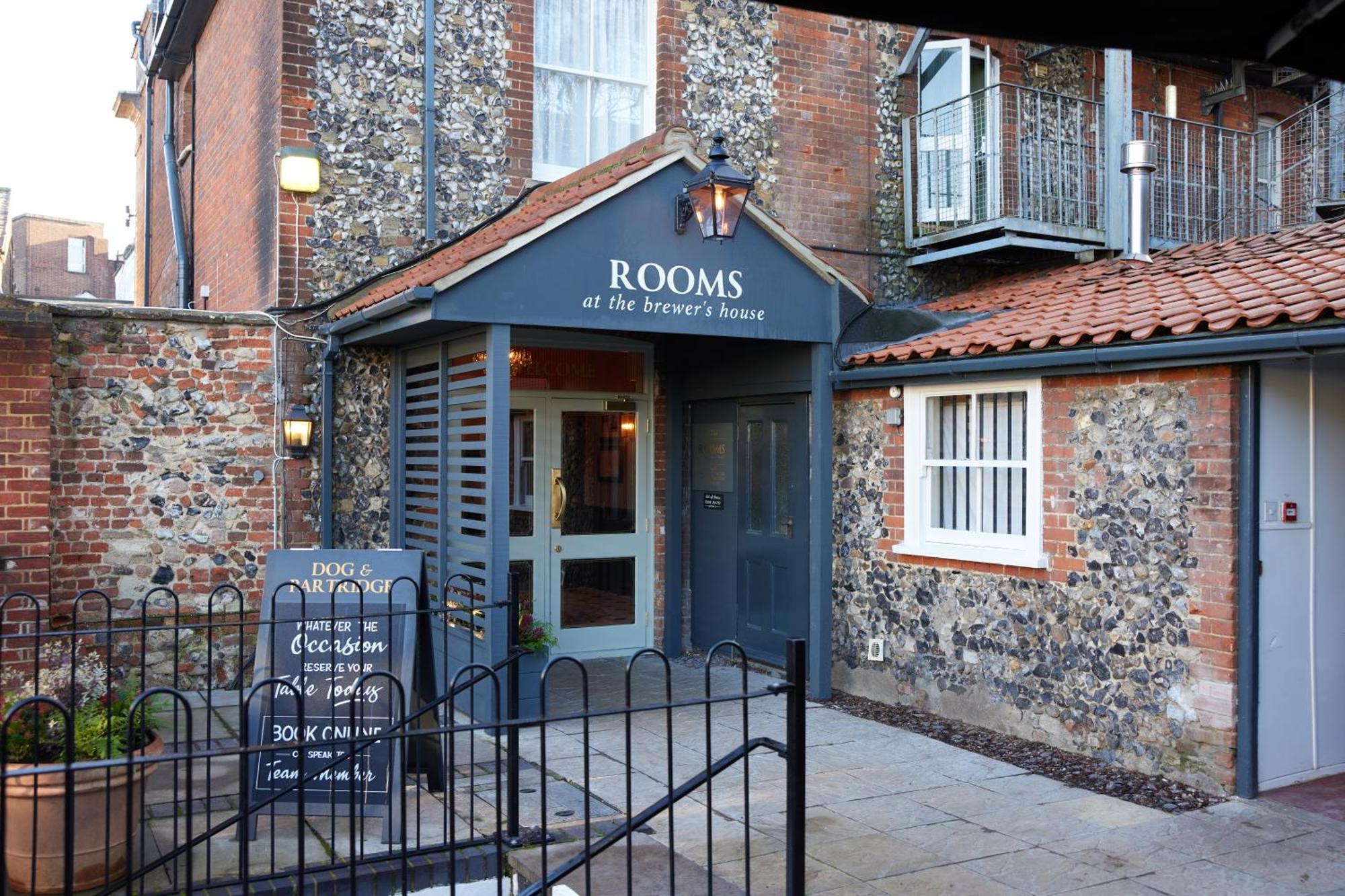 Dog And Partridge By Greene King Inns Bury St. Edmunds エクステリア 写真