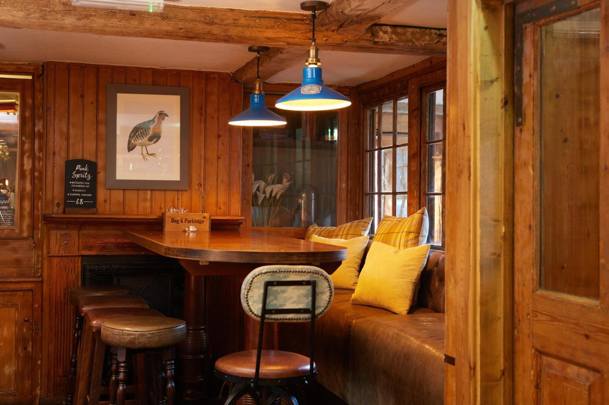 Dog And Partridge By Greene King Inns Bury St. Edmunds エクステリア 写真