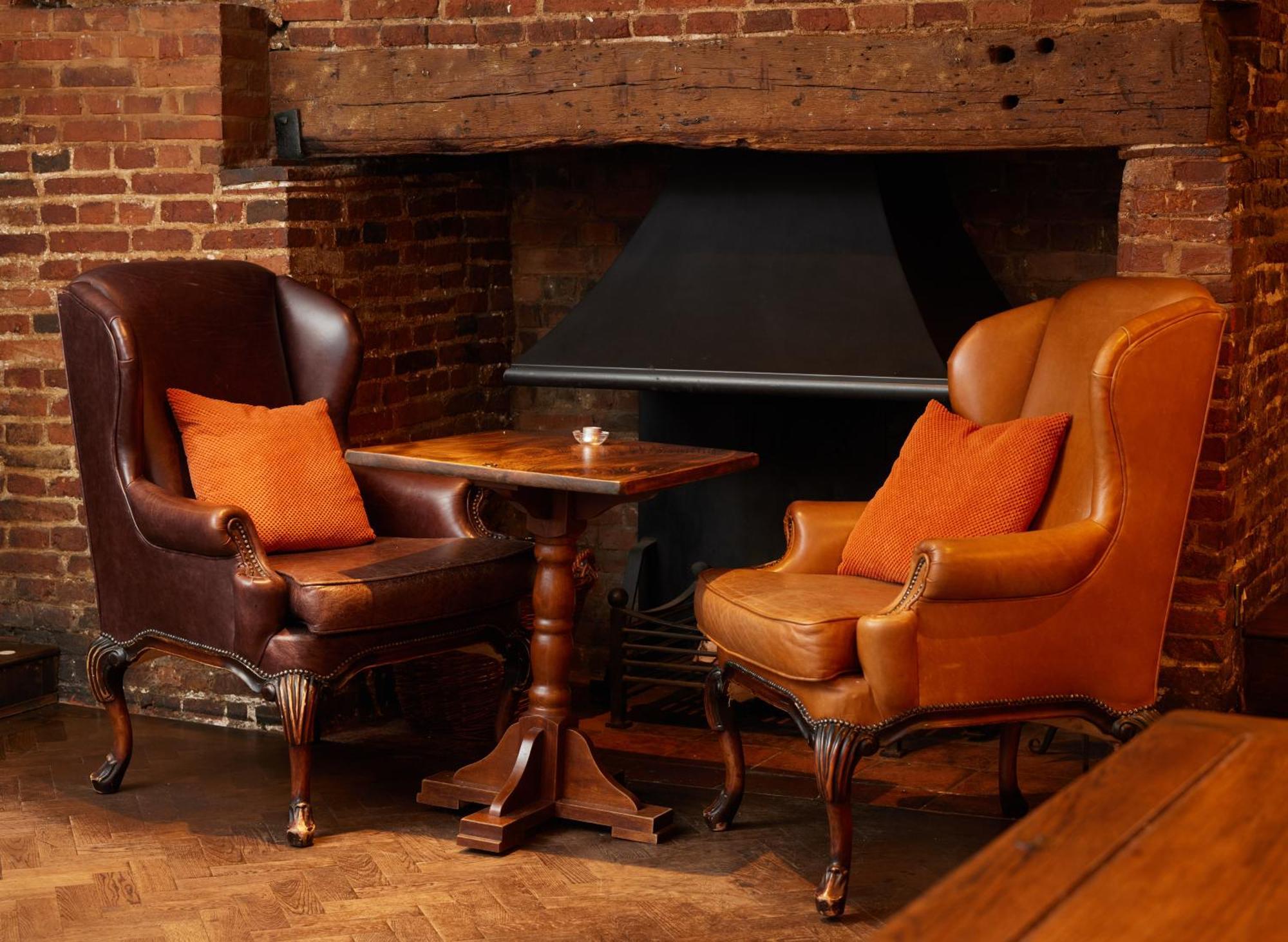 Dog And Partridge By Greene King Inns Bury St. Edmunds エクステリア 写真